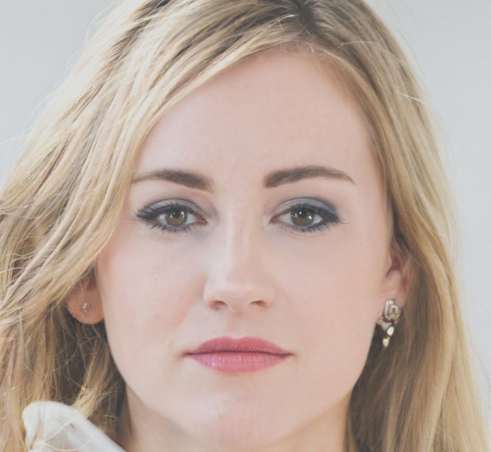 Portret profesionist Larisa Bodnărescu